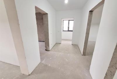 Casa noua P+M ,in Hemeius, aproape de Primarie, 413 mp  teren - 24