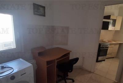 Unirii Marasesti apartament  in vila etaj 1/2 - 7