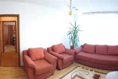 Apartament cu 3 camere semidecomandat în Hipodrom - 2