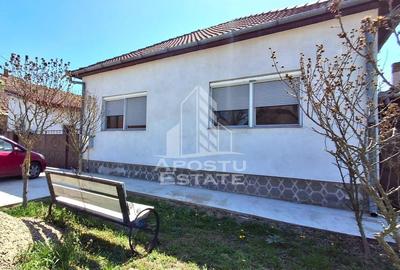 Casa de vanzare in Ineu formata din 2 cladiri - 2