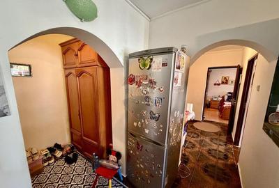 Apartament cu 3 camere decomandat în Brăilei - 8