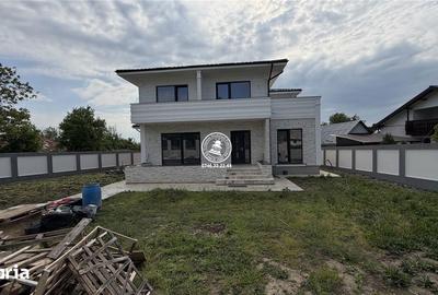 Casă cu 6 camere cu Teren 750 Mp în Aroneanu