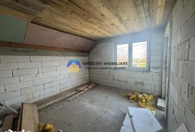 Casă cu 4 camere cu Teren 953 Mp în Girov - 19