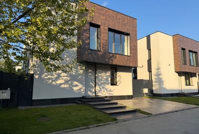 Casă individuală cu 5 camere cu Teren 350 Mp în Ostratu - 28