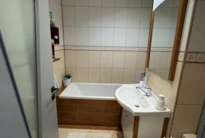 Apartament cu 4 camere decomandat în Griviței - 3