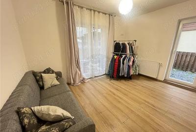 Inchiriez apartament 3 camere - 4