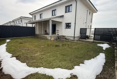 Duplex cu 5 camere cu Canalizare în Clinceni - 3