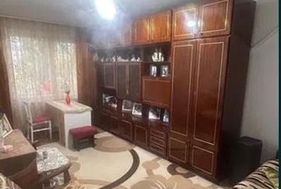 Apartament cu 3 camere decomandat în Colentina