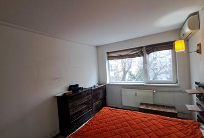 Apartament 3 camere, renovat, poziție retrasă (nu la bulevard) – Metrou 500 m - 50