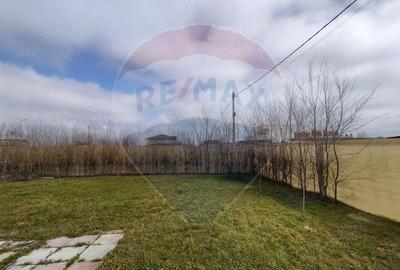 Teren de 1053 mp, în Cocani - 3