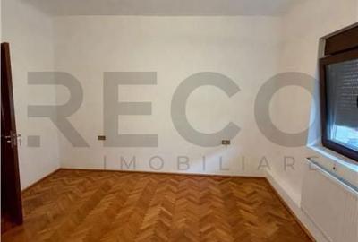 Casă cu 2 camere cu Teren 200 Mp în Central - 13