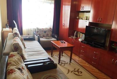 Apartament cu 2 camere decomandat, mobilat în Lipovei