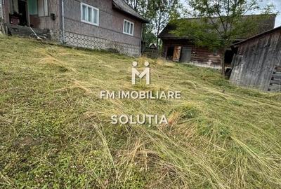 Casă de vânzare în Moisei, zonă turistică- 23 ari teren! - 2