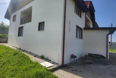 Duplex cu 5 camere cu Teren 1082 Mp în Schinteiești - 1