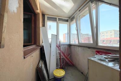 Apartament cu 3 camere decomandat în Complex Studențesc - 11