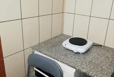 Garsonieră decomandată în Uzina 2