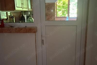 DIRECT DE LA PROPIETAR Apartament cu 3 camere decomandate de vanzare Zona Soarelui,! .Pre? 120.000 - 9