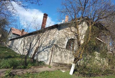 Casă cu 6 camere cu Teren 60 Mp în Căpud - 1