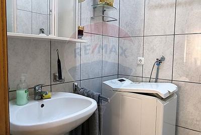 Apartament cu 3 camere semidecomandat în Central - 13