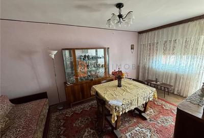 Apartament 3 camere confort 1 decomandat  Zona Spiru Haret - 2