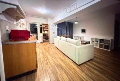 Apartament cu 3 camere semidecomandat, mobilat în P-ța Unirii - 15