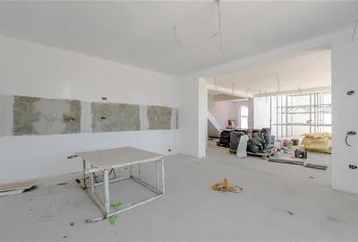 Casa noua in Harman, cu arhitectura moderna si spatii vitrate - 4