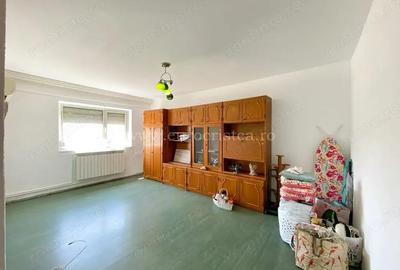 Apartament 3 camere de vanzare Mangalia, zona Sens (Centrul Ora?ului) - La doar 450 m de Plaja - 1