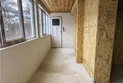 Casă individuală cu 2 camere cu Teren 324.70001220703 Mp în Periferie - 9