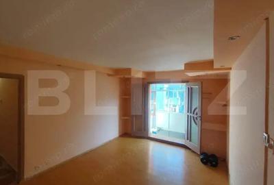 Apartament de vanzare cu 3 camere, etaj 4/4, 53 mp utili totali, zona Dacia - 1