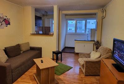 Ofer garsoniera de inchiriat-zona Titan, Diham - 5