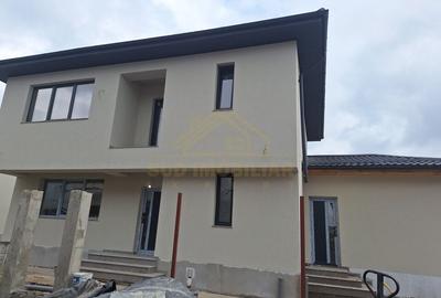 CASA INDIVIDUALA P+1+POD- 350 MP TEREN-STR.SCOLII - 32