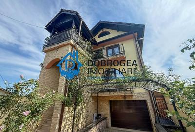 Casă individuală cu 5 camere cu Canalizare în 23 August - 1