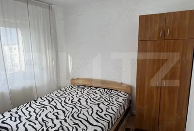 Apartament cu 3 camere decomandat în Dacia - 2