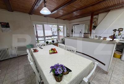 Casă cu 5 camere cu Teren 21111 Mp în Central - 6