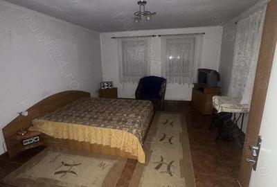 Casă cu 2 camere cu Teren 1500 Mp în Cloașterf - 4