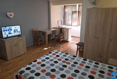 Garsonieră semidecomandată în Craiovei - 1
