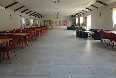 Spațiu comercial, de 1,300 mp, în Radimna - 2