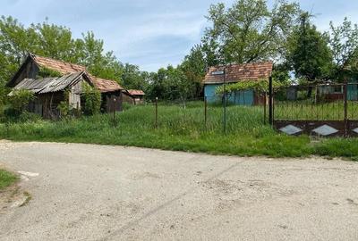 Casă cu Teren 10 Mp în Geaca - 1