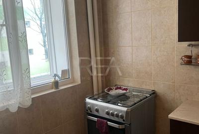 Apartament cu 2 camere semidecomandat, mobilat în 1 Mai - 8