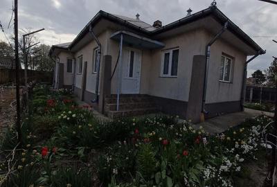 Casă cu Teren 1045 Mp în Ciorani - 2