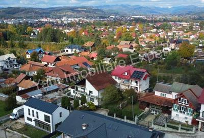 Casă cu 5 camere cu Teren 557 Mp în Central - 4