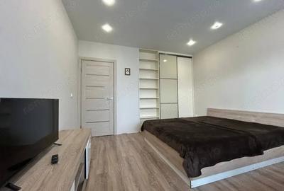 Garsonieră decomandată în Timpuri Noi