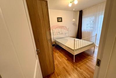 Apartament cu 3 camere decomandat, mobilat în Tineretului