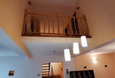 Casă cu 5 camere în Santăul Mare - 4