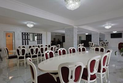 Casă cu 4 camere în Central - 2