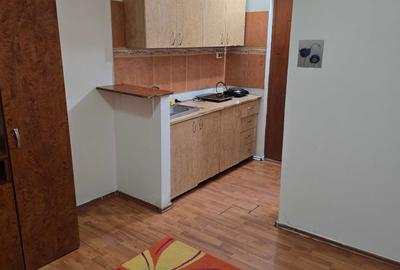 Garsonieră nedecomandată în Micro 16 - 3