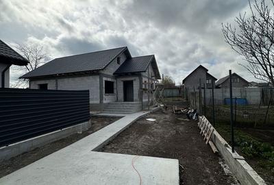 Casă cu 3 camere în Valu lui Traian - 2