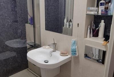Apartament cu 3 camere decomandat în Moșilor - 2