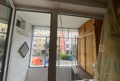 Apartament 2 camere- Semidecomandat - 3