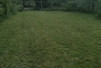 Teren de 3800 mp, în Budila